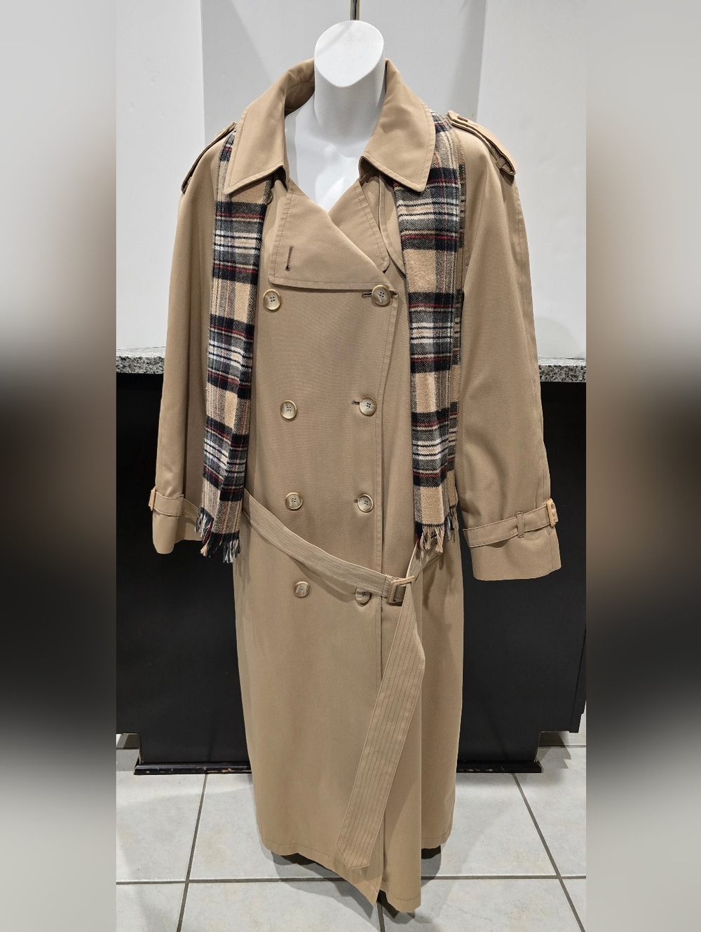 Vintage London Fog Mainscoat "Louise" Trench Coat women 18 Petite beige, scarf
